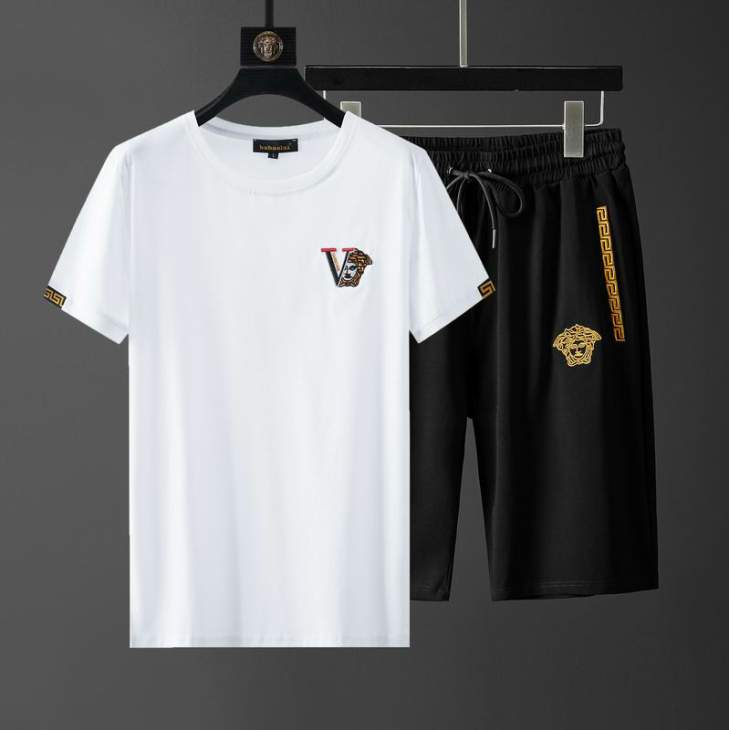 Picture of Versace Shirt Pant Suits _SKUVersaceM-4XL25cr2159-325068